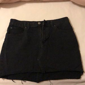 Black BDG skirt (never worn)